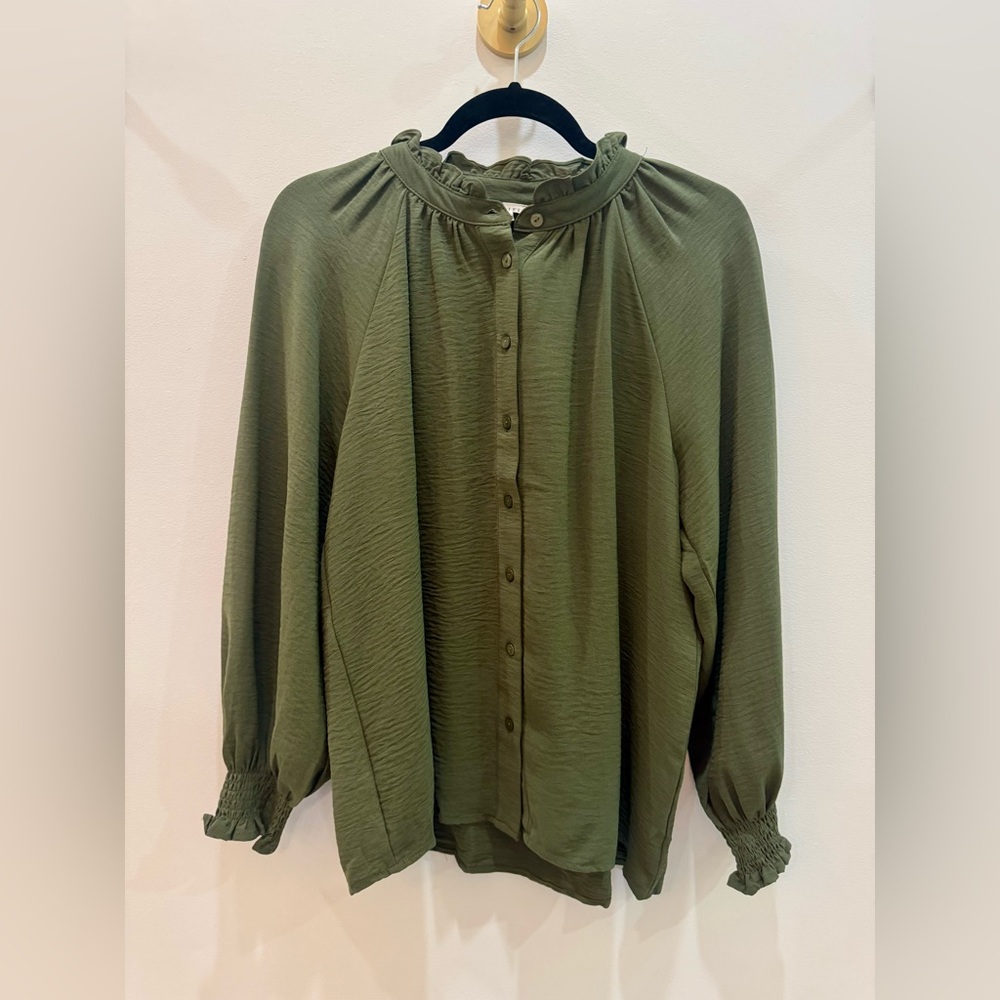 JODIFL Olive Button-Up Blouse